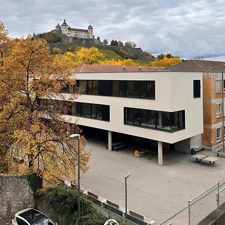 Loewenloft Loewenbruecke - Parking - Balkon Apartmán Würzburg